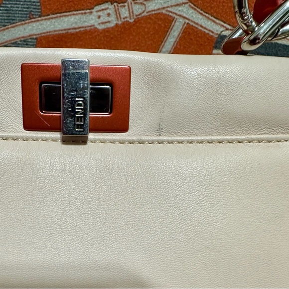 FENDI ❤️🌟PEEKABOO SMALL LAMBSKIN LEATHER⭐️ - Picture 12 of 14